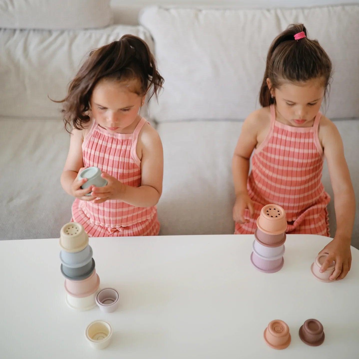 Silicone Stacking Cups - Fuxiquinha